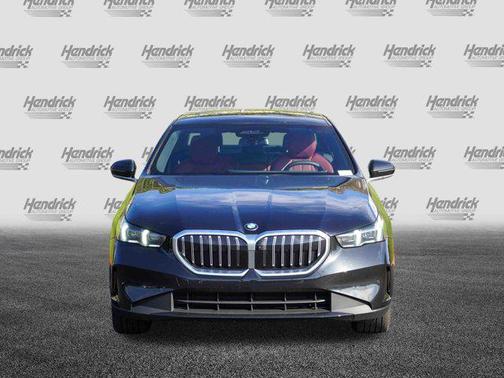 2025 BMW 540 i xDrive