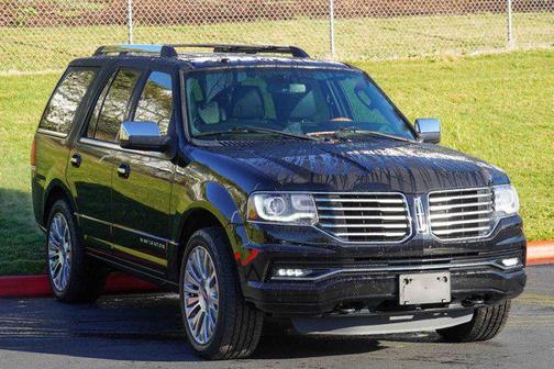 2017 Lincoln Navigator Select