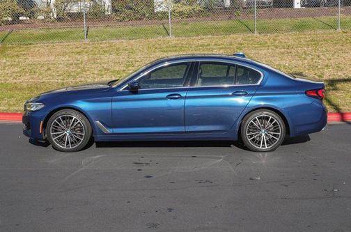 2023 BMW 530 i