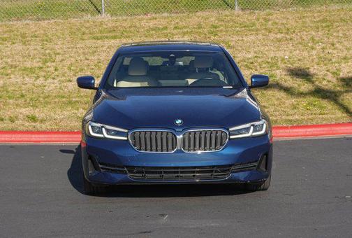 2023 BMW 530 i