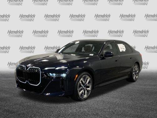 2025 BMW 740 i