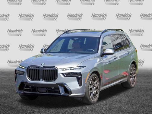 Skyscraper Grey Metallic 2025 BMW X7 xDrive40i
