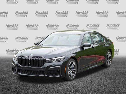 2022 BMW 740 i xDrive
