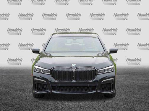 2022 BMW 740 i xDrive