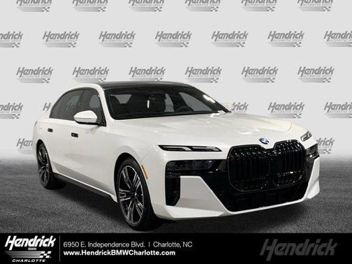 2025 BMW 740 i