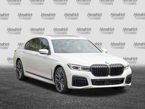 2020 BMW 740 740i