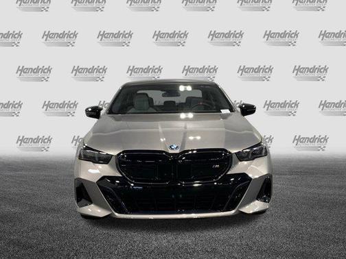 2025 BMW i5 M60