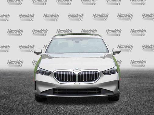 2024 BMW 530 i