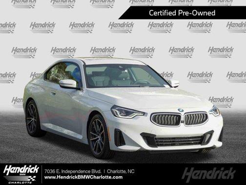 2025 BMW 230 i