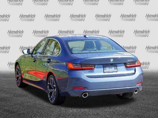 ARCTIC RACE BLU 2025 BMW 330 330i
