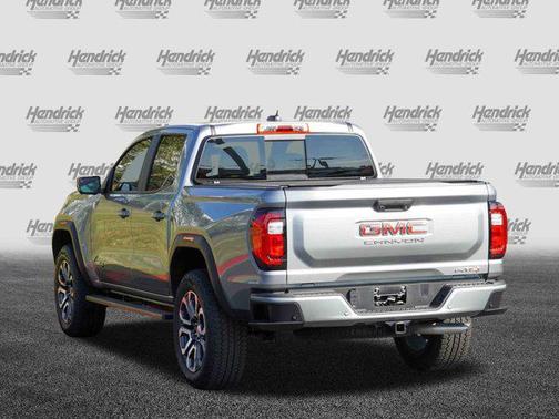 2024 GMC Canyon AT4