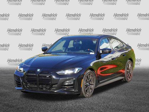 2025 BMW M440 i