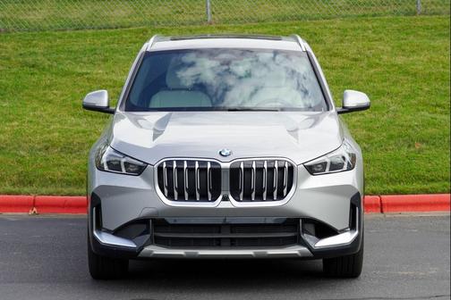 Space Silver Metallic 2025 BMW X1 xDrive28i