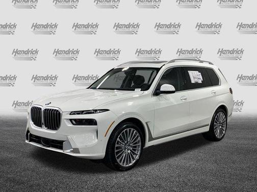 2025 BMW X7 xDrive40i
