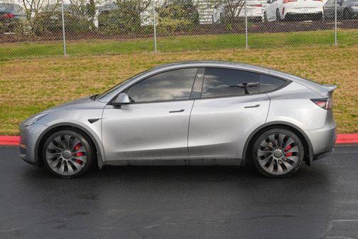 2024 Tesla Model Y Performance Dual Motor All-Wheel Drive