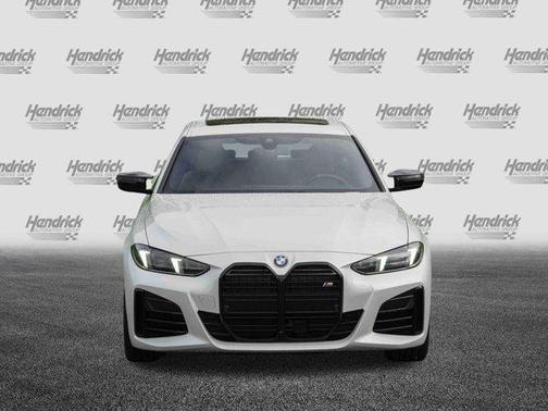 2025 BMW M440 i