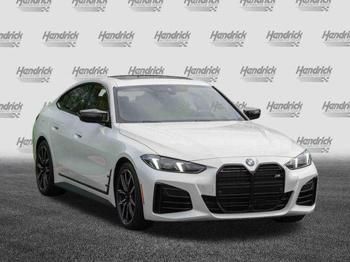 2025 BMW M440 i