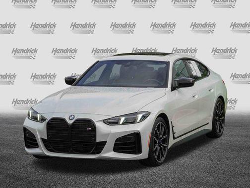 2025 BMW M440 i