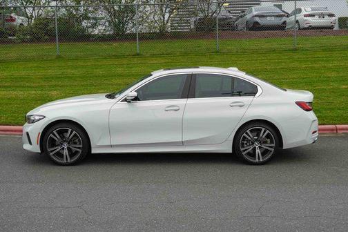 2024 BMW 330 i xDrive