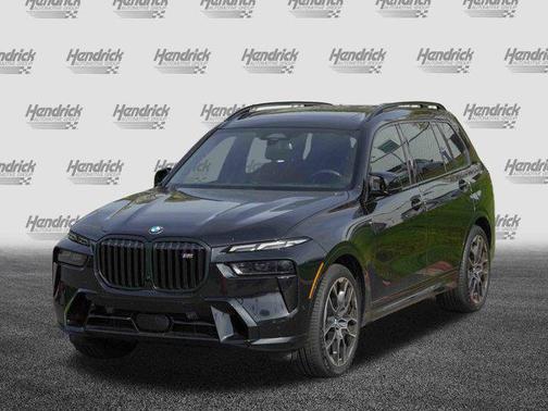 2023 BMW X7 M60i