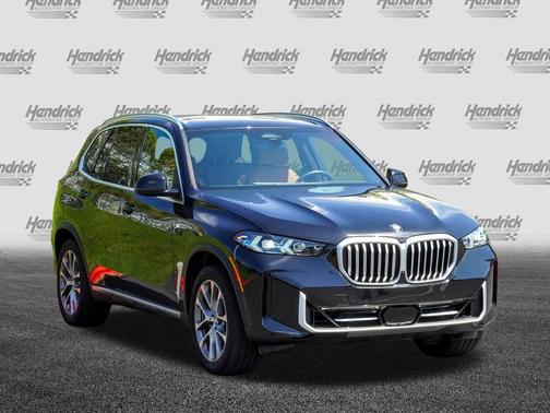 Black Sapphire Metallic 2025 BMW X5 sDrive40i