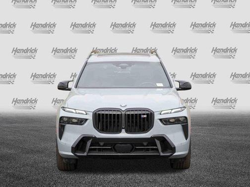 2024 BMW X7 M60i