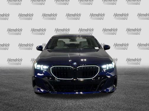 2026 BMW 530 i