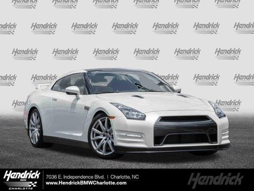 2014 Nissan GT-R Premium