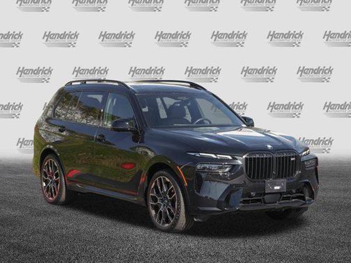 2025 BMW X7 M60i