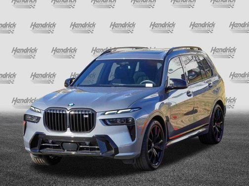 2025 BMW X7 M60i