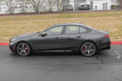 2025 BMW 550e xDrive