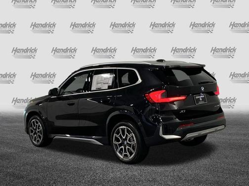 Black Sapphire Metallic 2025 BMW X1 xDrive28i