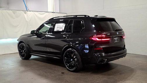 2026 BMW X7 M60i