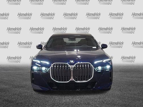 2026 BMW 740 740i