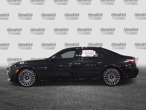 Black Sapphire Metallic 2026 BMW 740 740i