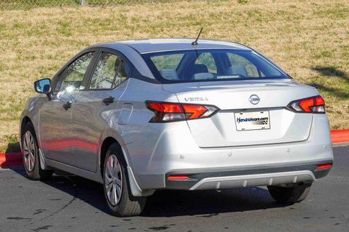 2020 Nissan Versa 1.6 S