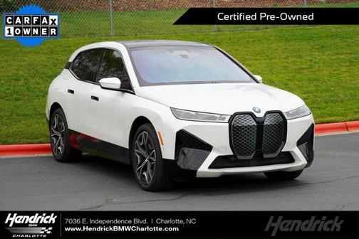 Mineral White Metallic 2024 BMW iX xDrive50