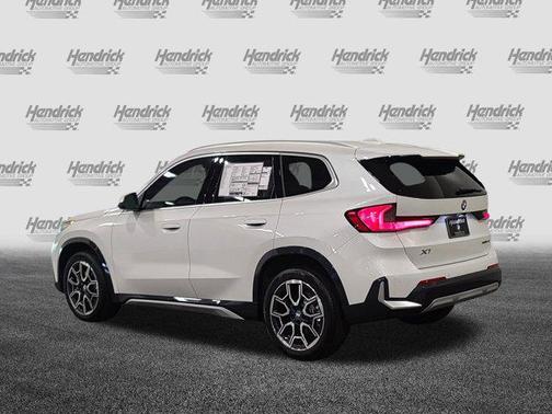 Mineral White Metallic 2026 BMW X1 xDrive28i