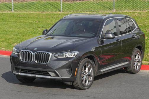 Dark Graphite Metallic 2024 BMW X3 xDrive30i