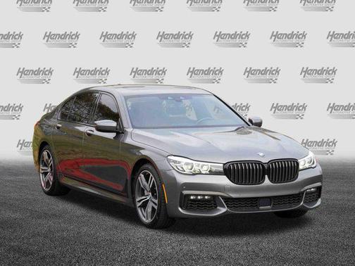 2019 BMW 740 740i