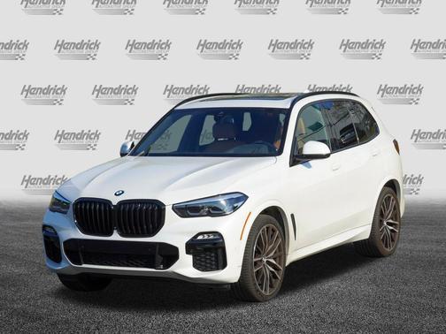 Mineral White Metallic 2021 BMW X5 xDrive40i
