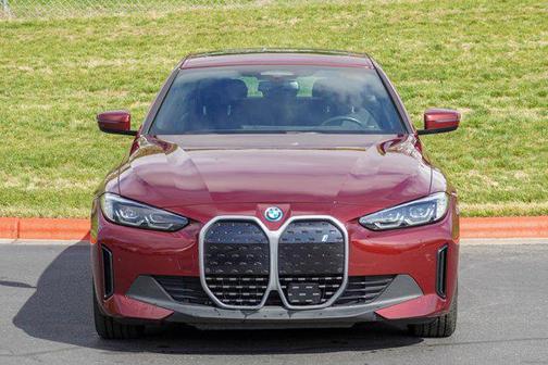 Aventurin Red Metallic 2023 BMW i4 Gran Coupe eDrive35