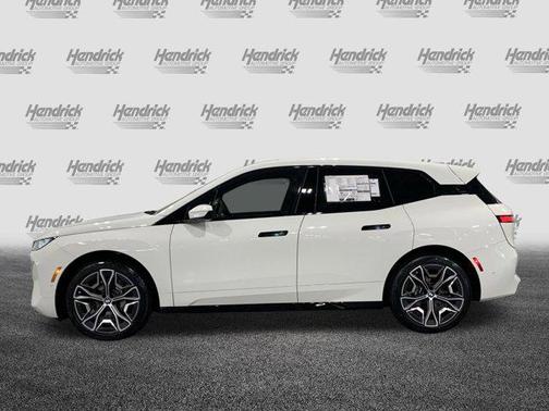 2026 BMW iX xDrive45