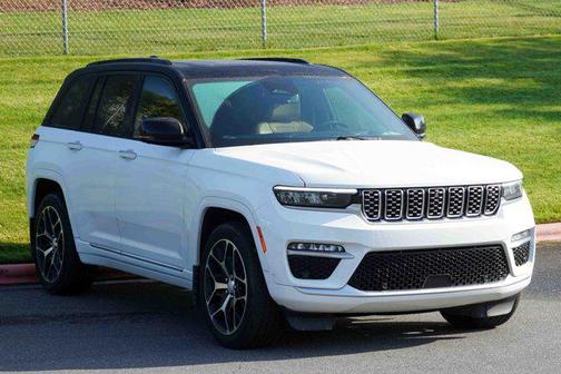 2022 Jeep Grand Cherokee Summit