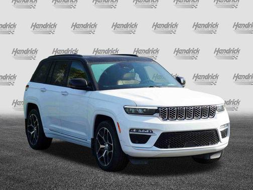 2022 Jeep Grand Cherokee Summit