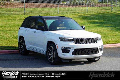 2022 Jeep Grand Cherokee Summit