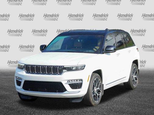 2022 Jeep Grand Cherokee Summit