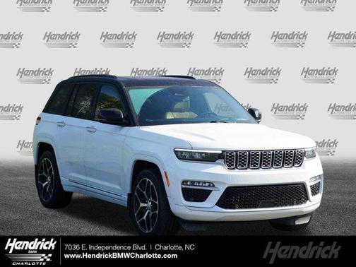 2022 Jeep Grand Cherokee Summit