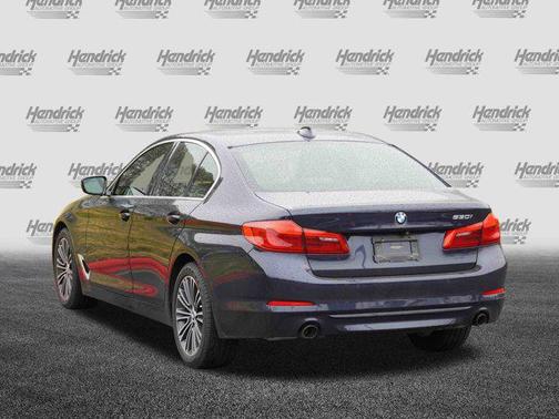2019 BMW 530 530i