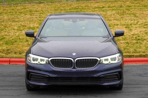 2019 BMW 530 530i